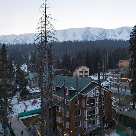 Hotel Pine Spring Gulmarg Kültér fotó
