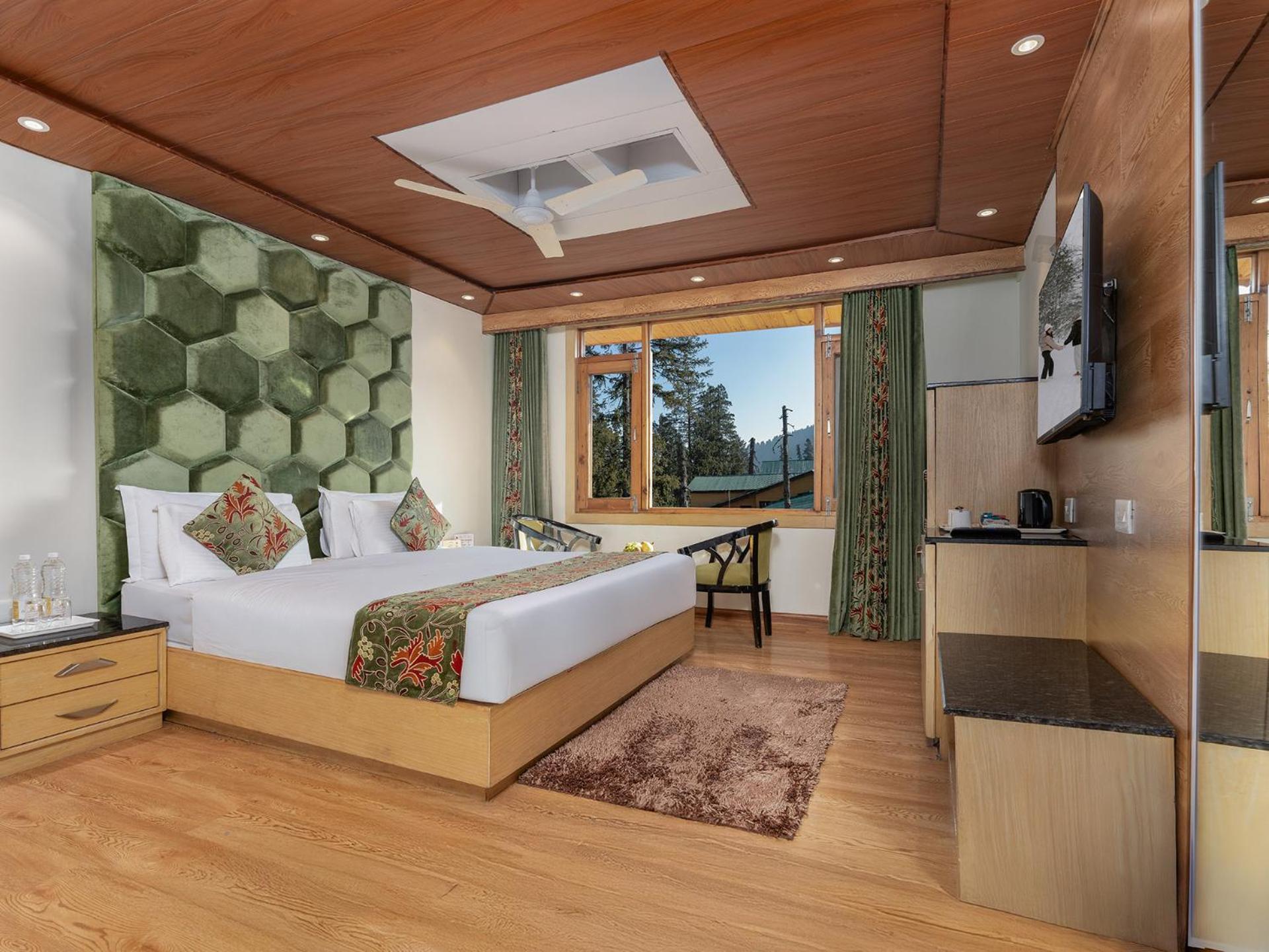 Hotel Pine Spring Gulmarg Kültér fotó