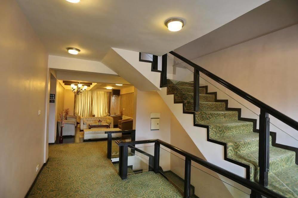 Hotel Pine Spring Gulmarg Kültér fotó