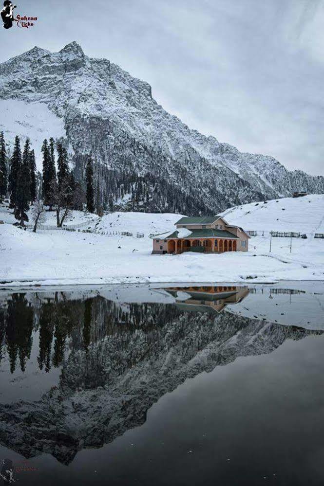 Hotel Pine Spring Gulmarg Kültér fotó